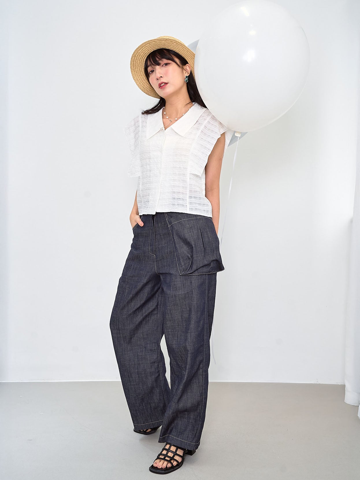 Pouch Pocket Denim Pants