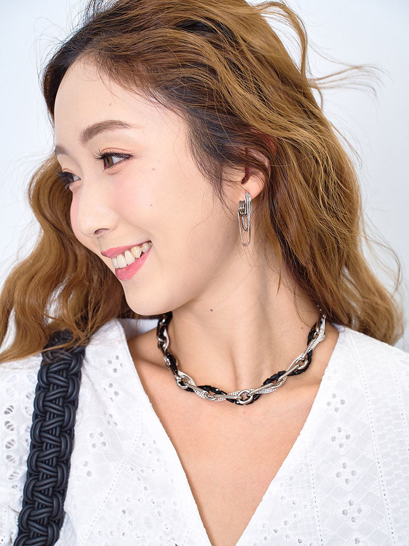 Chain Bead Twist Necklace