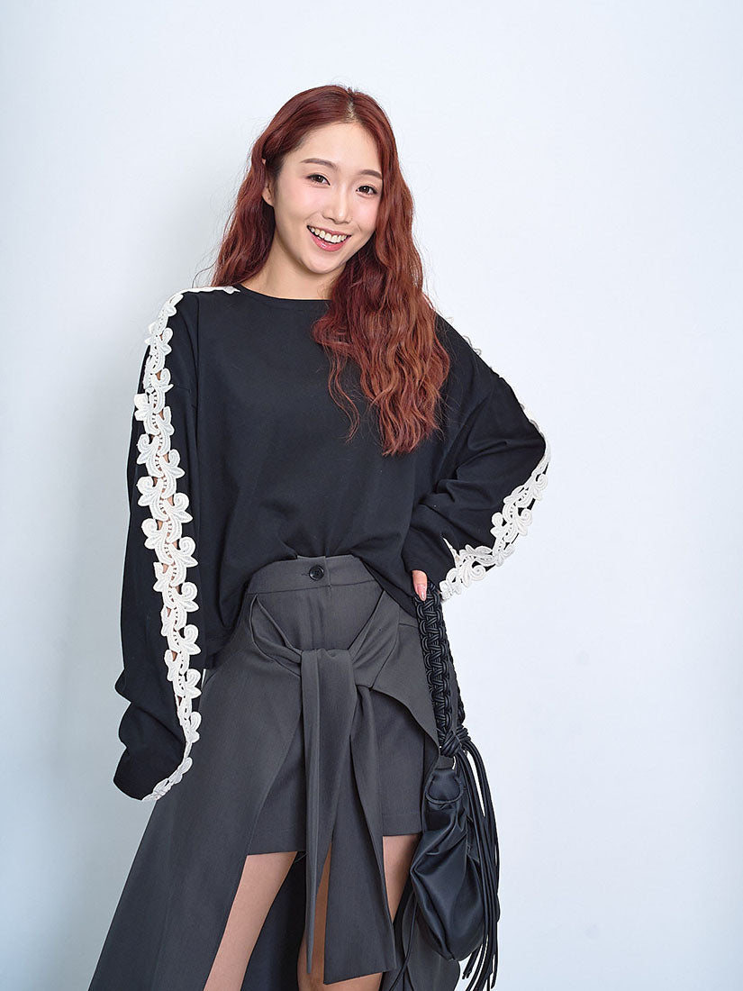 Lace Trim Sleeve Top (2 Colours)