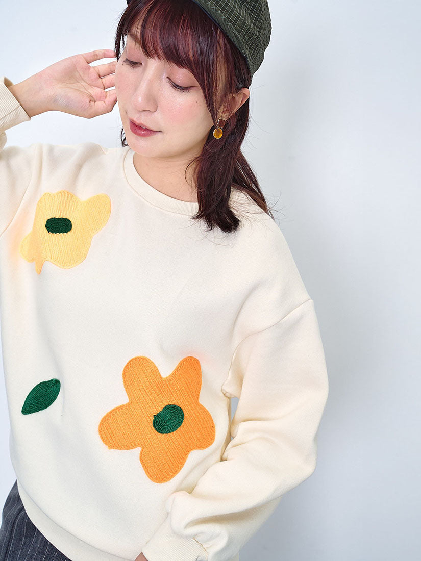 Flower Embroidered Sweatshirt (2 Colours)