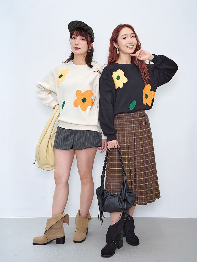 Flower Embroidered Sweatshirt (2 Colours)