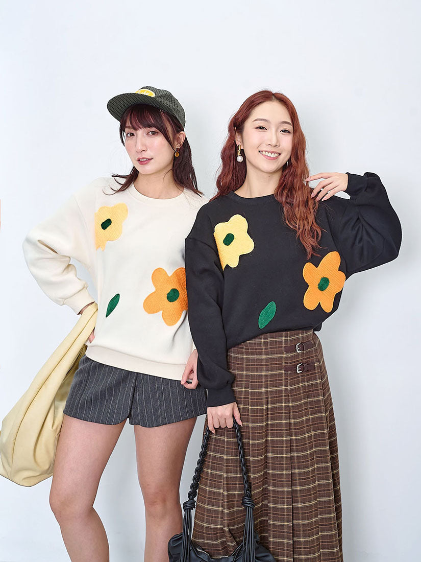 Flower Embroidered Sweatshirt (2 Colours)