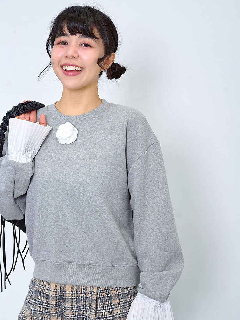 Contrast Pleated Cuff Sweatshirt With Camellia Brooch (2 Colours)