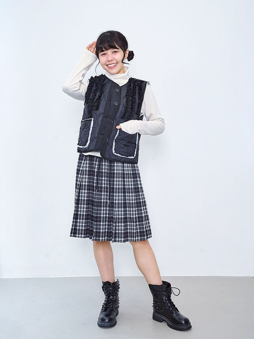 Ruffle Detailed Quilted Vest (2 Colours)