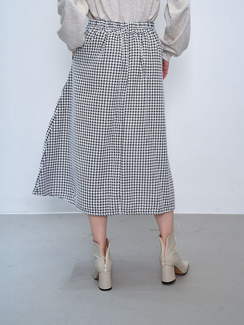 Houndstooth Textured Pleated Front Skirt