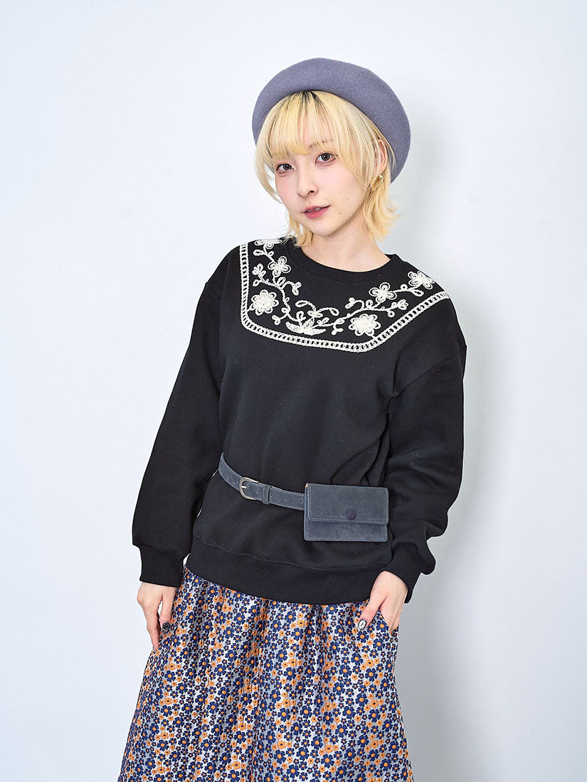 Floral Embroidery Sweatshirt (2 Colours)
