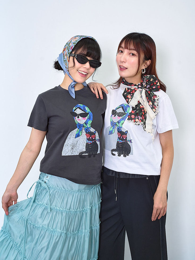 Stylized Lady And Cat Printed Tee (2 Colours)