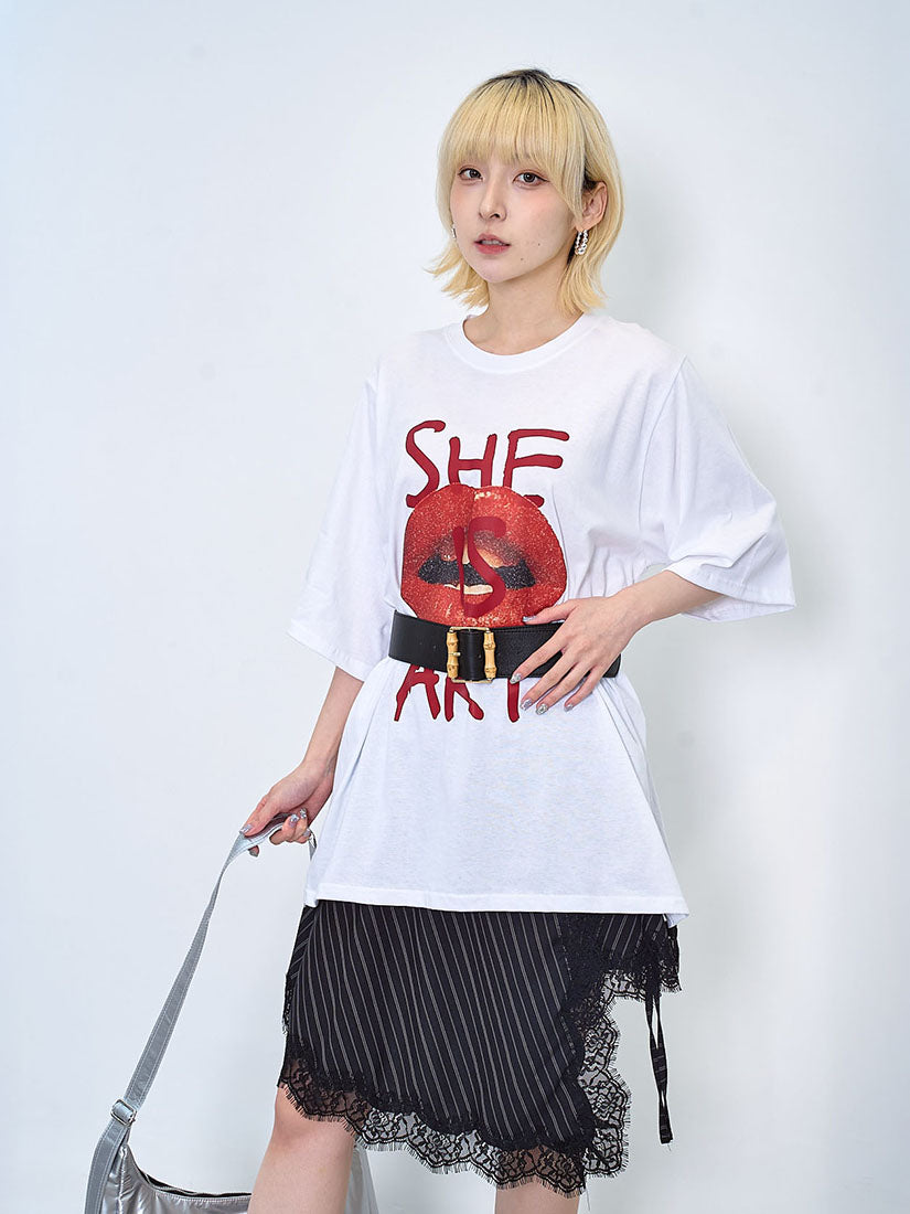 'She Is Art' Lip Printed Tee (2 Colours)
