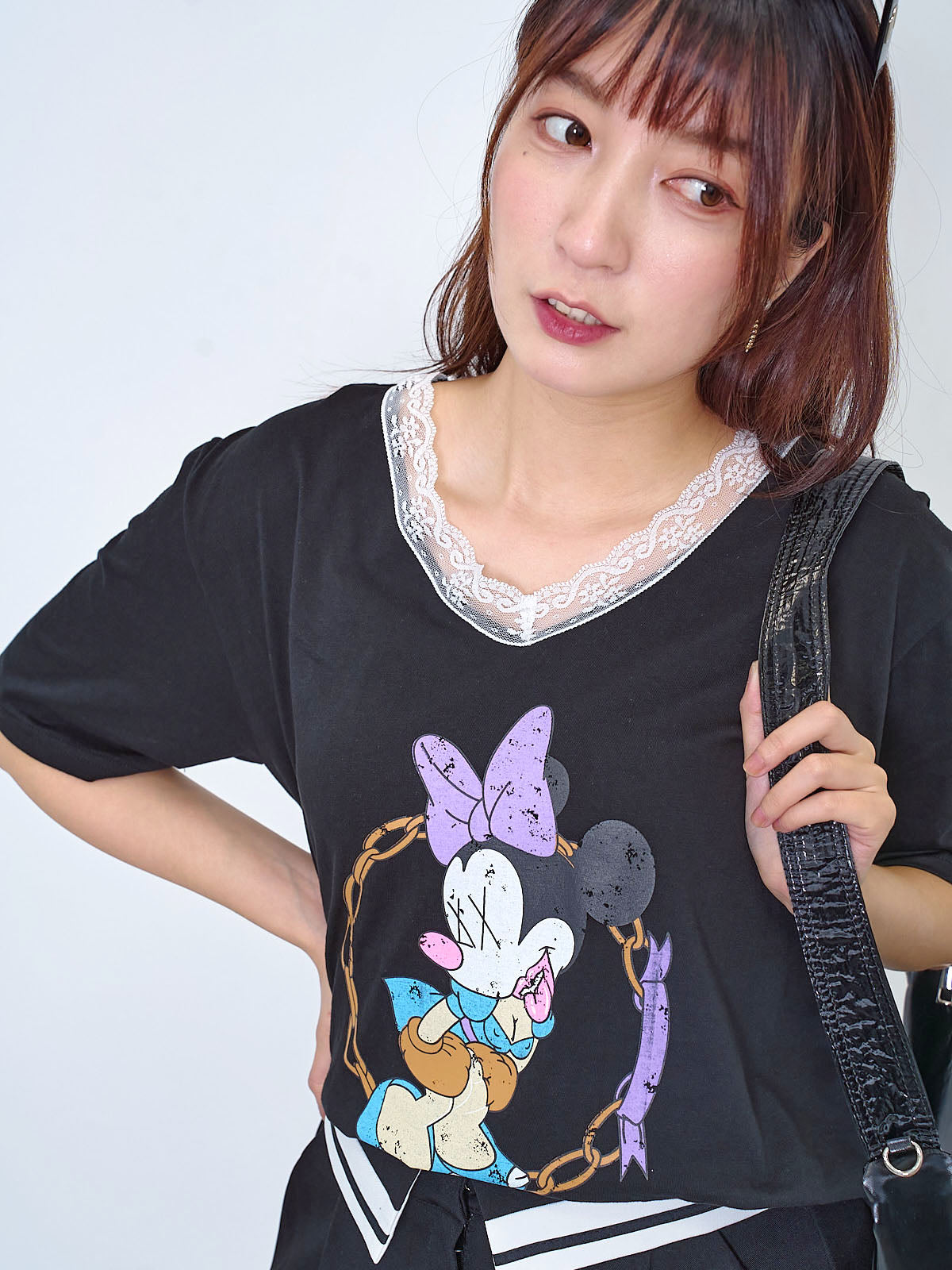 Lace V-Neck Fan-Made Minnie Tee (3 Colours)