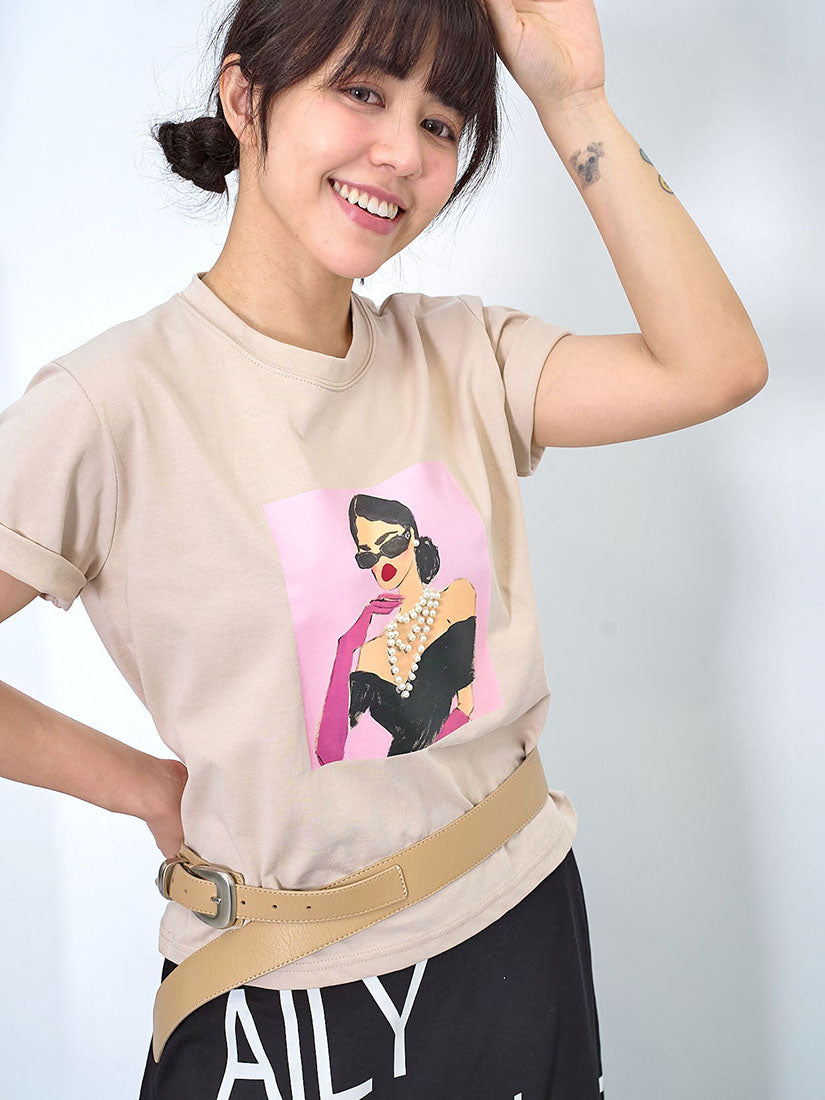 Pearl Stud Lady Painting Tee (2 Colours)